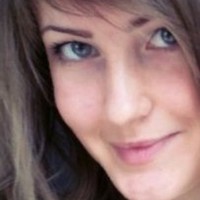 Angela Arnold