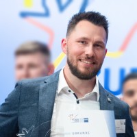 Dennis Schwarz