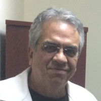 Dr. Arturo Solís Herrera