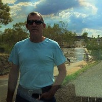 Peter Hinds