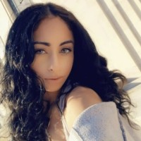 Krystal Mukhtar, Gia Ajp