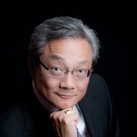 Raymond Lee