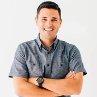 Chris Hogan