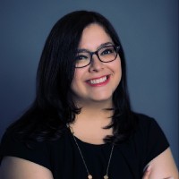 Gloria Magdaleno, Calp, Cam, Mba