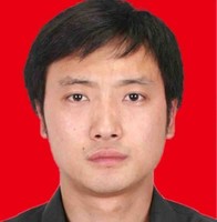 李自伟
