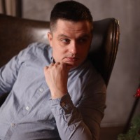 Виктор Мельников