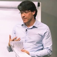 Santiago García González