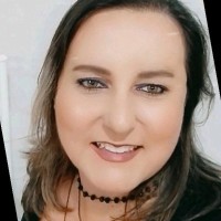 Angelaine Reis Marques