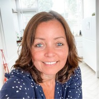 Claudia van Oostveen