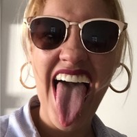 Aline F. T.