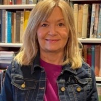 Joanne Jennings FCIM, She/Her