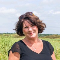 Angela Jacobs