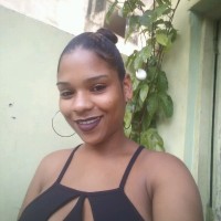Ester Leonardo