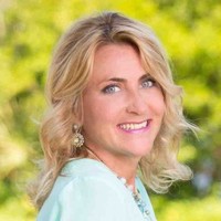 Joni C. Luce, Cas