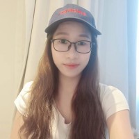 Molly Chen