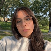Larisa Flores