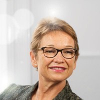 Tracey Smith