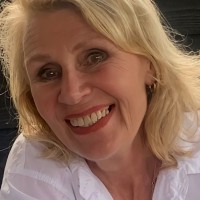 Marianne Mol