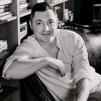 Роман Романенко