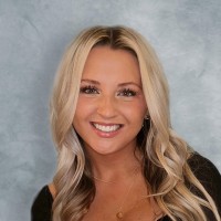 Laynie Kubista, Ma, Ladc