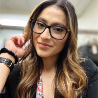 Gloria Lares