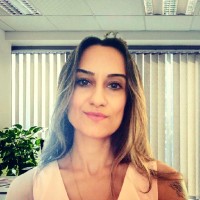 Aygül Kirmizi