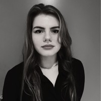 Nina De Beer