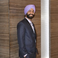 Dr. Robin Kalra