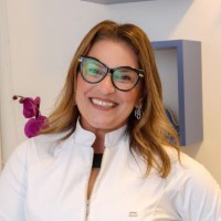 Simone Queiroz