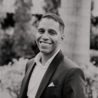 Dirk Tapia