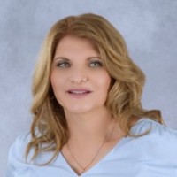 Donna M. Valdés