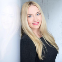 Melanie Bayer