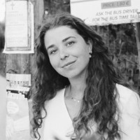 Jeanine De Bruin