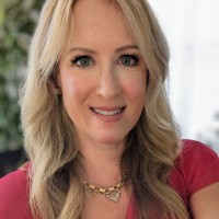 Valerie Secker