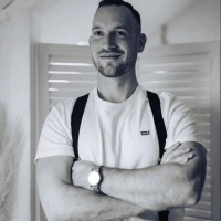 Julien R.