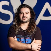 André F.