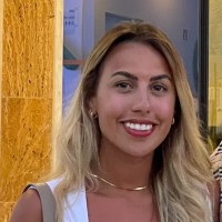 Ana Caroline Reis