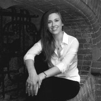 Sarah E. Brummett, Aia