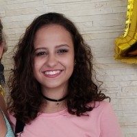 Vitoria Merçon Dias