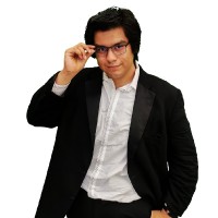 Yován Esaú Villagómez Cortés