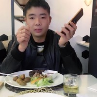 黄模军