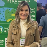 Ana Lúcia Leal