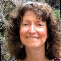 Linda Bruce