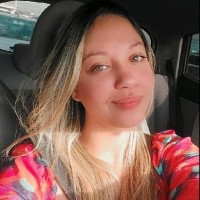 Julia Santos