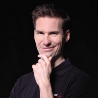 Dr. Arnold Schulz