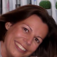 Simone Van Den Hul