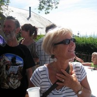 Frau Hays Dominique