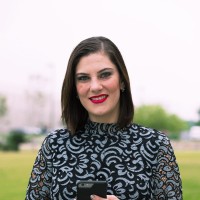 Elisa Salinas