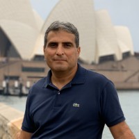 Vahraz Nejad