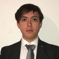 Arnold Solís